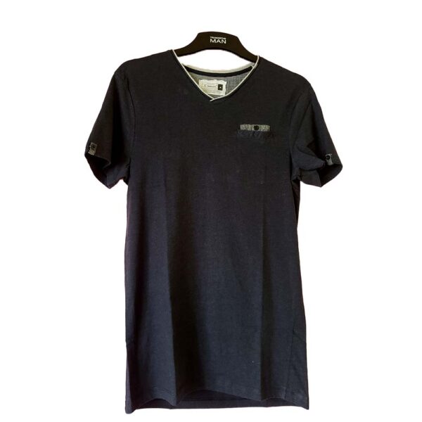 Quality Men's T-Shirt ( Size: M)